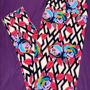 Lularoe TC2 rose trellis floral leggings